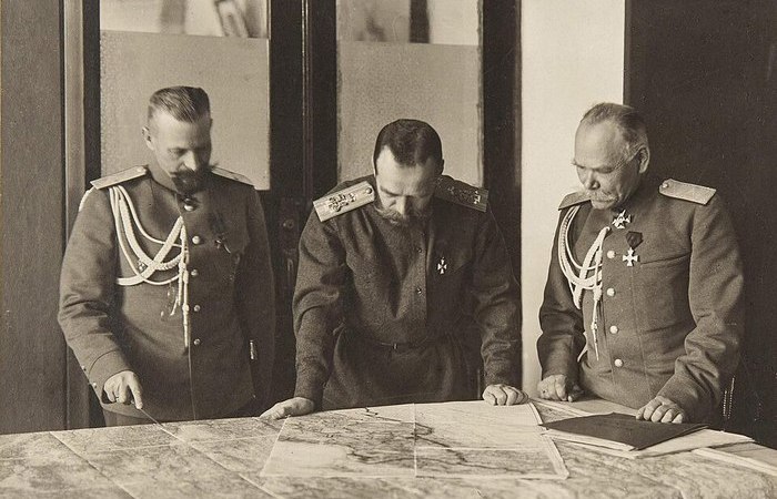 Генералов также было не много.