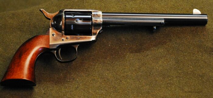 Удлиненный армейский револьвер под 45-ый калибр. |Фото: Pinterest.