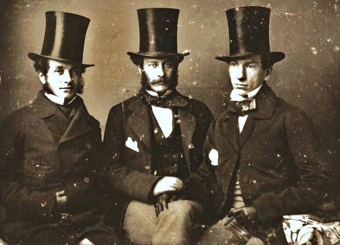 История современного костюма уходит в Викторианскую эпоху. |Фото: Pinterest.