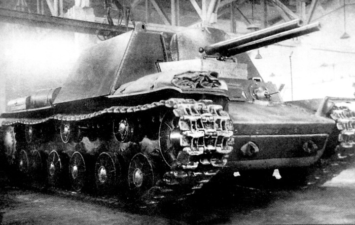 Советский КВ-7 с несколькими орудиями. |Фото: worldoftanks.ru.