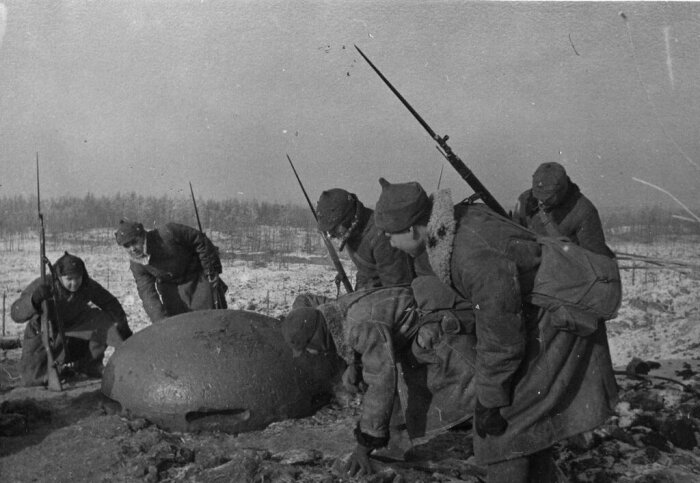 В Советско-финской войне головной убор себя на оправдал. |Фото: newsland.com.