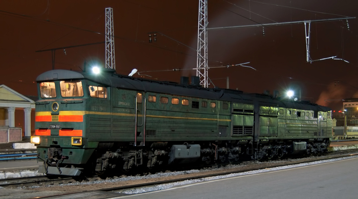 Аэродинамика не причем. |Фото: railgallery.ru.