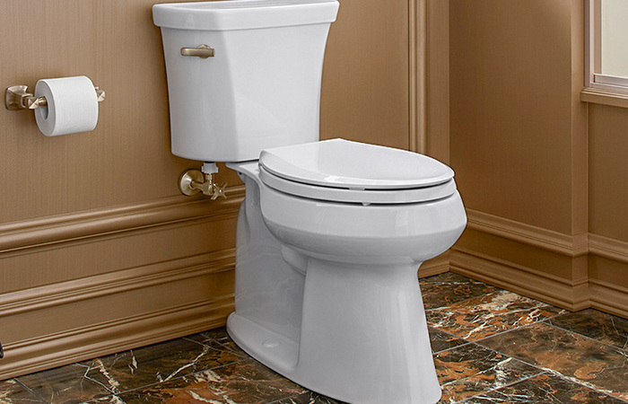 Лучше сделать несколько санузлов.