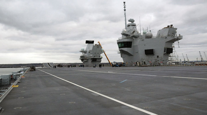 Верхняя палуба HMS Queen Elizabeth.