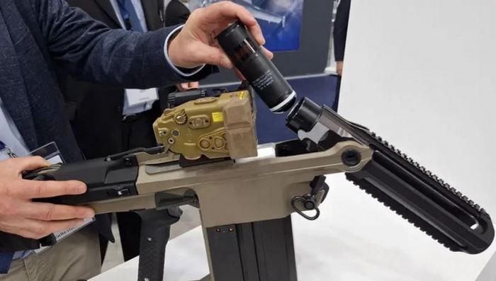 Предельно прост в конструкции.