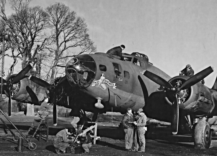 Бомбили немецкую промышленность. |Фото: b17flyingfortress.de.