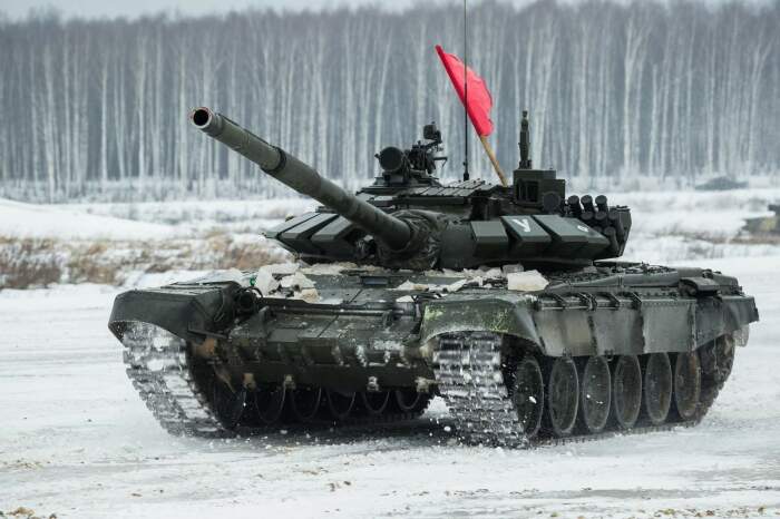 Советский танк Т-72. |Фото: aminoapps.com.