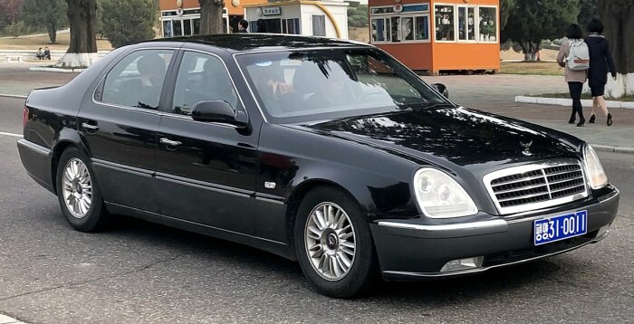 Седан Zunma выпускается в нескольких вариантах более 10 лет.