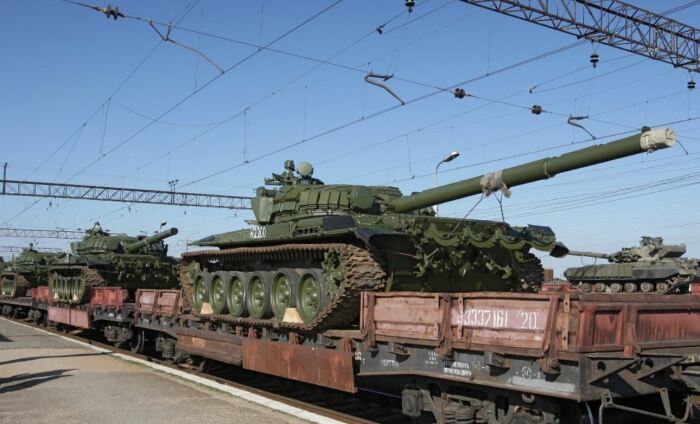 Танков у России больше всего в мире. |Фото: zviestki.info.