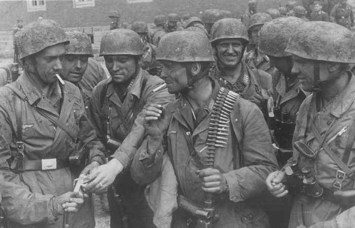 У немцы был штрафной парашютный батальон.