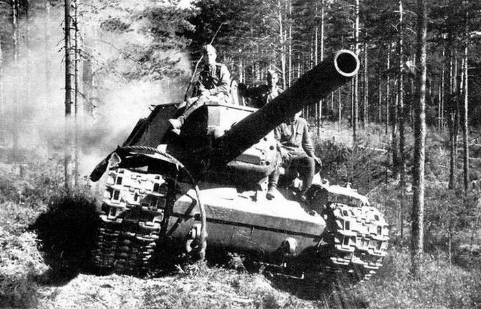 Могла бить и танки. Могла бить и танки.