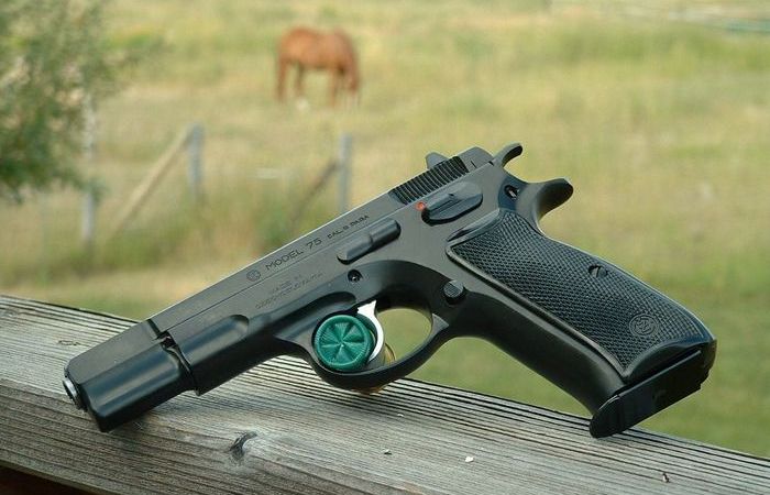 Применяется в спецназе. Применяется в спецназе.