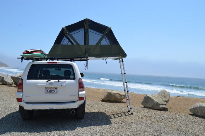 Baja Series - палатка на крыше автомобиля.