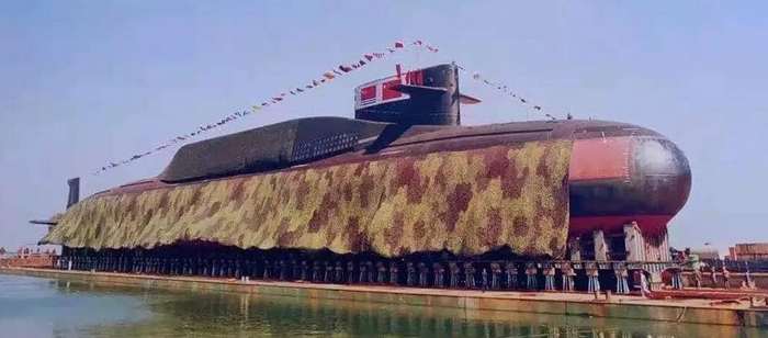 Китайская подлодка похожа на советскую. Возможно, Мурена была прототипом.