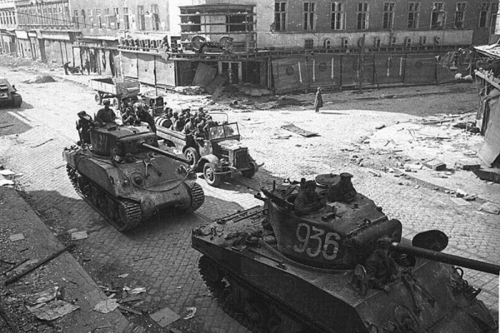 Советские «Шерманы» идут. |Фото: format72.ru.