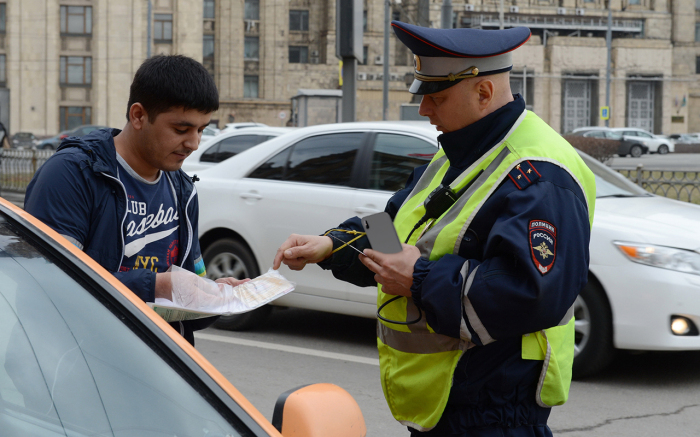 За незаконный тюнинг штрафуют и лишают регистрации, а езда без регистрации чревата лишением прав. |Фото: autozam.ru.