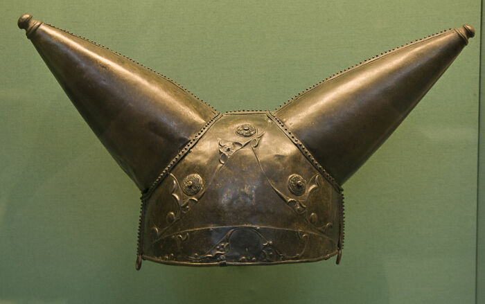 Ритуальный кельтский шлем из Ватерлоо. |Фото: wikimedia.org.