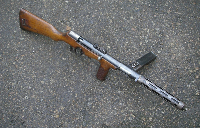 Разрабатывался на экспорт. Разрабатывался на экспорт.