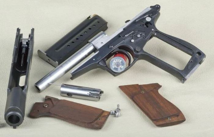 Конструкция получилась достаточно сложной. Конструкция получилась достаточно сложной.