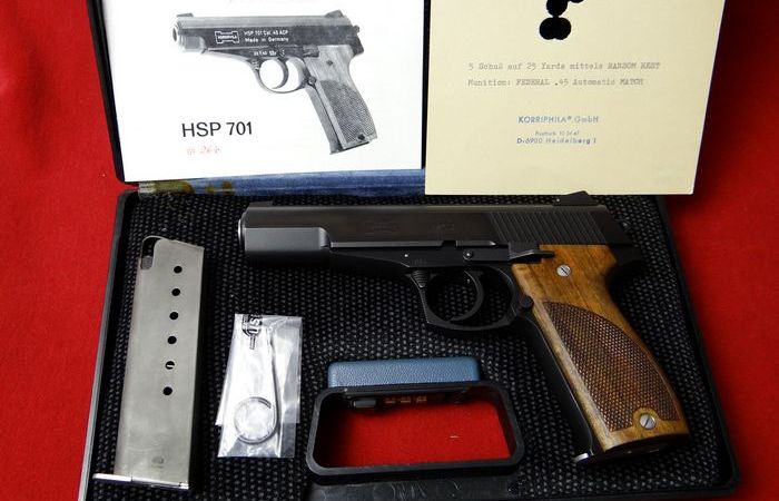 Цена на пистолет начиналась от 2 тысяч долларов. Цена на пистолет начиналась от 2 тысяч долларов.