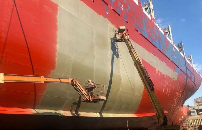 Красят не просто так. Красят не просто так.