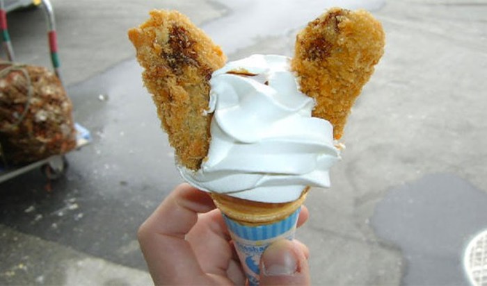 Мороженое с жареными устрицами.