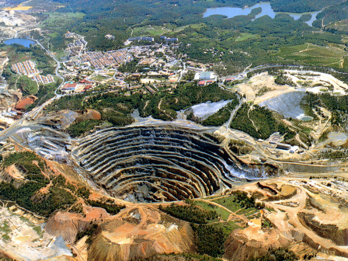 Rio Tinto.