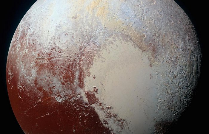 Планета Плутон: 40 процентов планеты никто не видел.