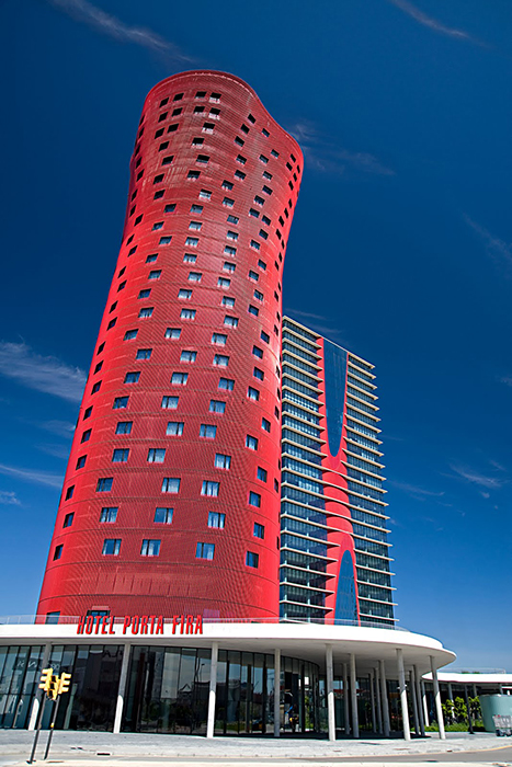 Гостиничный комплекс «Порта Фира» в Барселоне