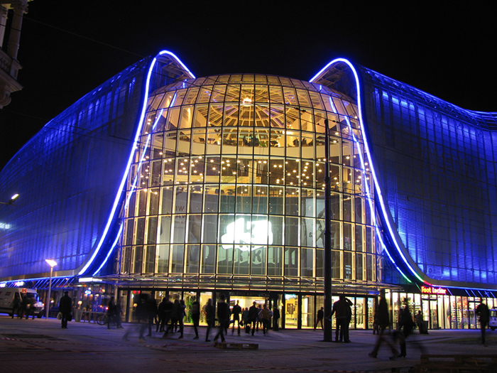 Торговая галерея Silesia City Center в Катовице: ночной кадр