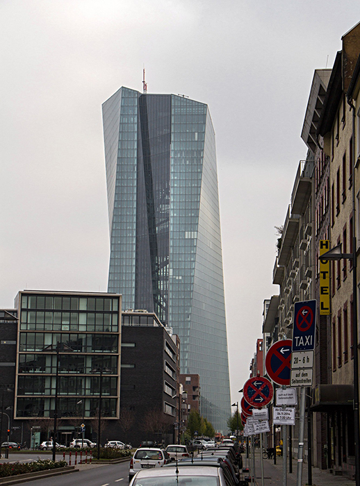 Штаб-квартира Европейского центрального банка во Франкфурте-на-Майне, Германия