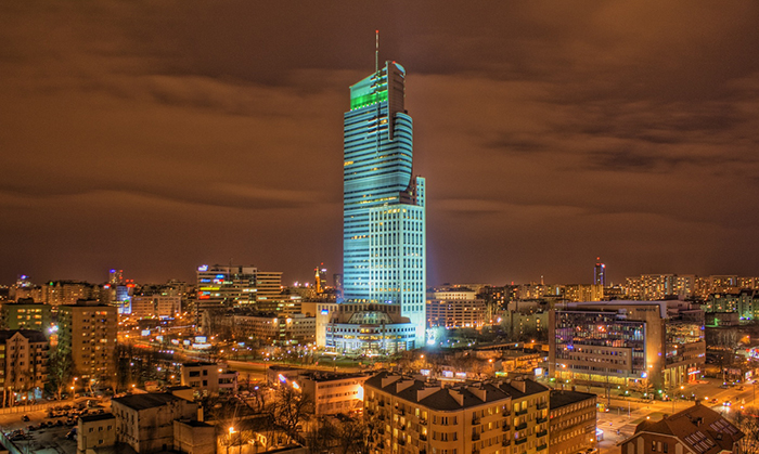  Башня торгового центра в Варшаве: ночной кадр