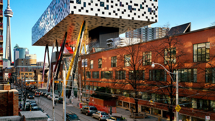 Колледж Искусств и Дизайна Онтарио в Торонто, Канада