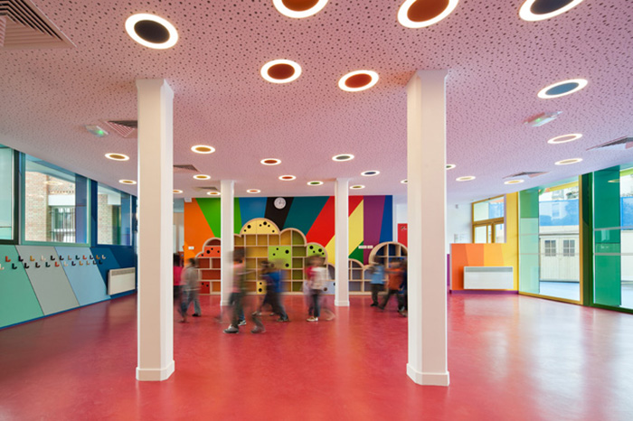 Детский сад Эколе Матерле Пайоль в Париже,: интерьер помещения