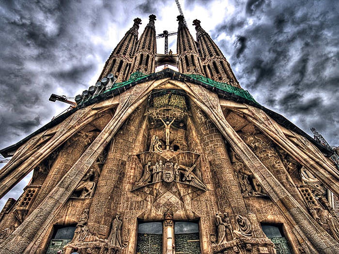 Храм Святого Семейства (Саграда Фамилия) в Барселоне