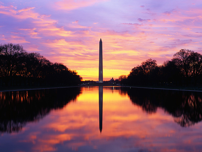 Монумент Джорджа Вашингтона на закате