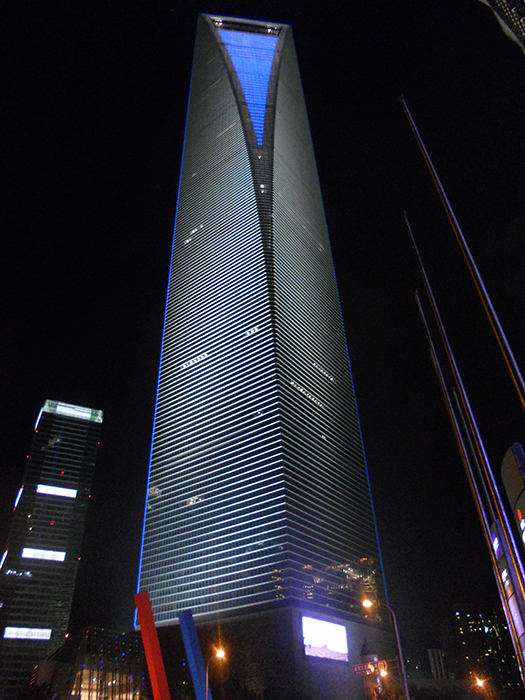 Всемирный финансовый центр ночью