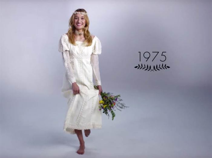 На свадебную моду семидесятых годов прошлого столетия оказала влияние культура хиппи.