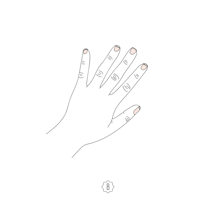 Если ногти часто ломаются, нужно обратить внимание на работу щитовидной железы и записаться на прием к доктору.