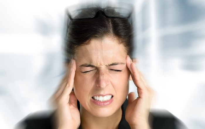 Частые стрессы - это четырнадцатый фактор, негативно воздействующий на состояние кожи лица.