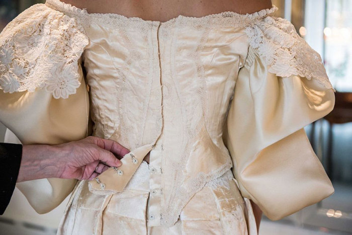 Свадебное платье, в котором на протяжении 120 лет выходят замуж женщины одного рода.
