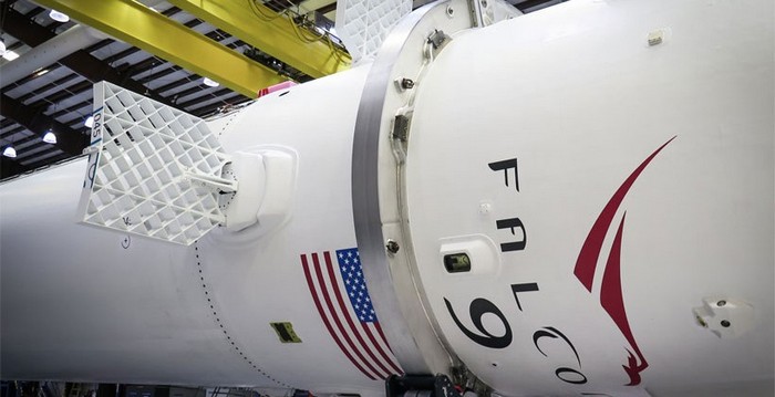 Закрылки на ракете Falcon 9