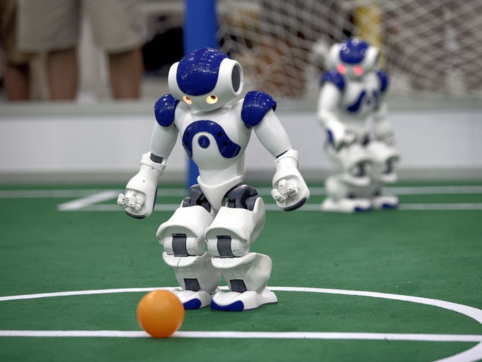 Человекообразные автономные роботы