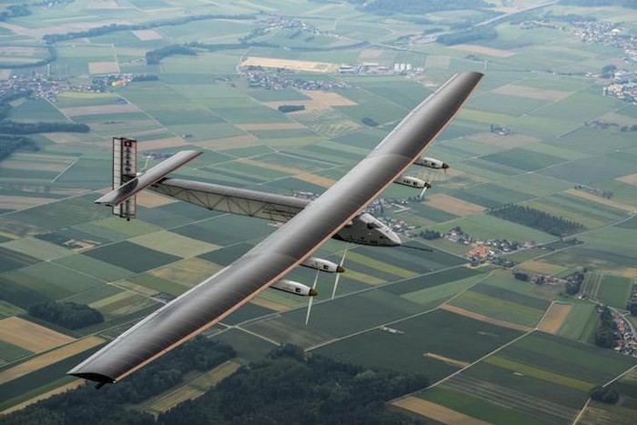 Кругосветное путешествие на электрическом самолете Solar Impulse 2