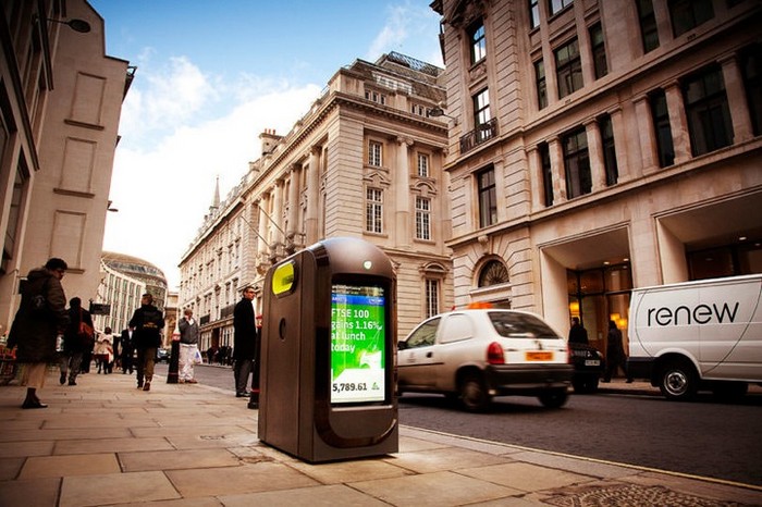 Мультимедийные мусорные урны в Лондоне