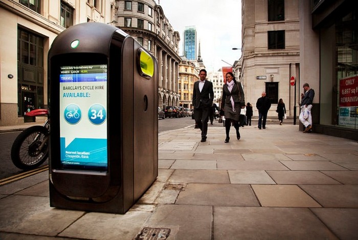 Мультимедийные мусорные урны в Лондоне