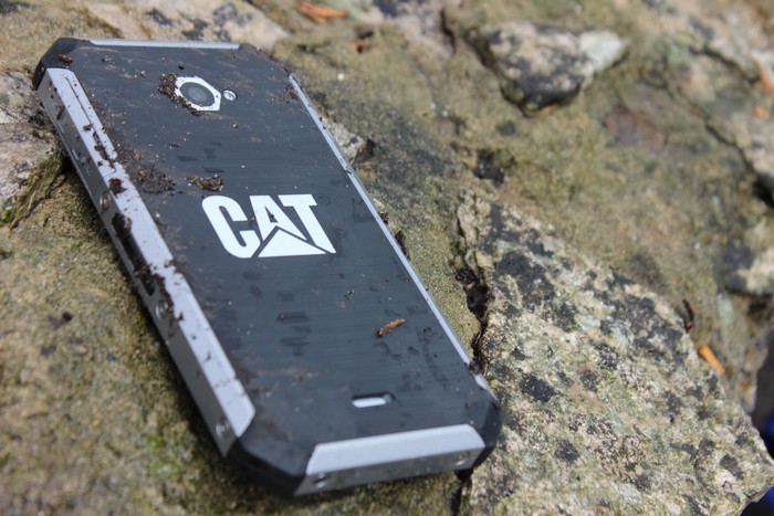 Защищенный смартфон для экстремалов Caterpillar Cat S50
