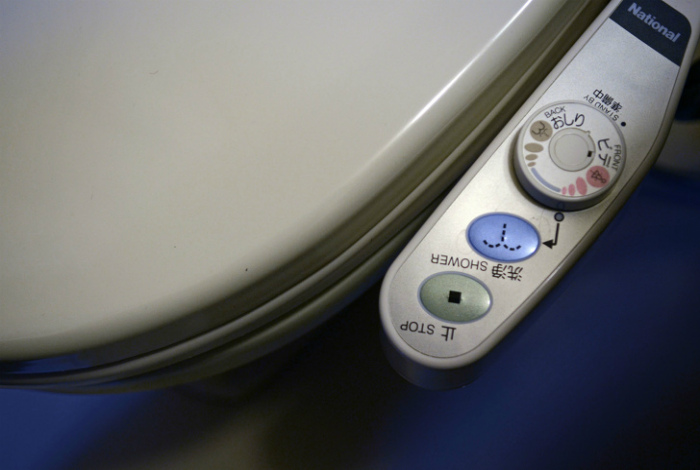 Унитаз, измеряющий пульс. | Фото: Mashable.