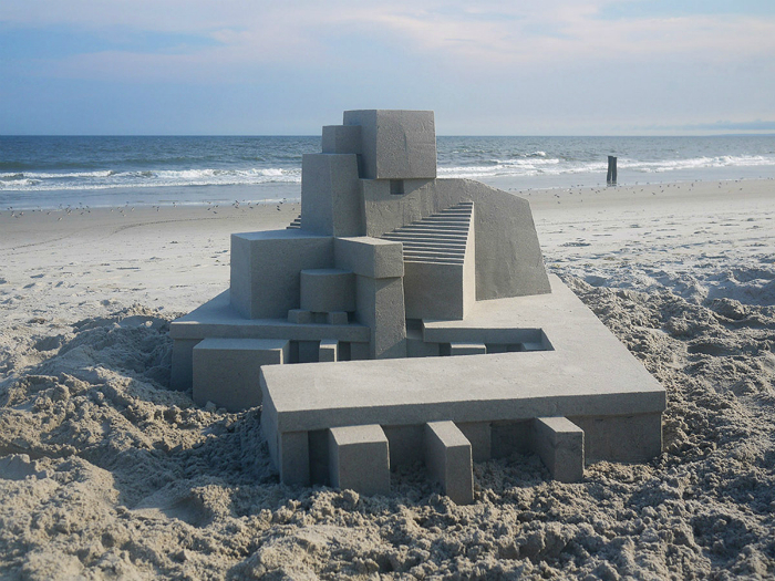 Замок из песка.