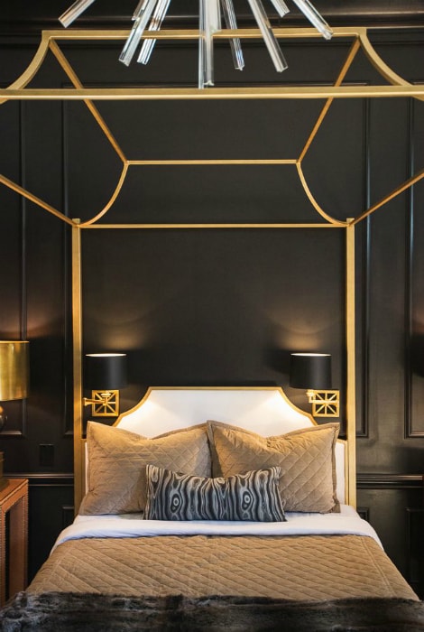 Черно-золотая спальня.